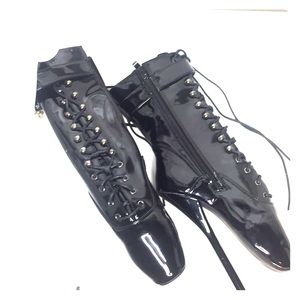 Fetish pointy ankle boots